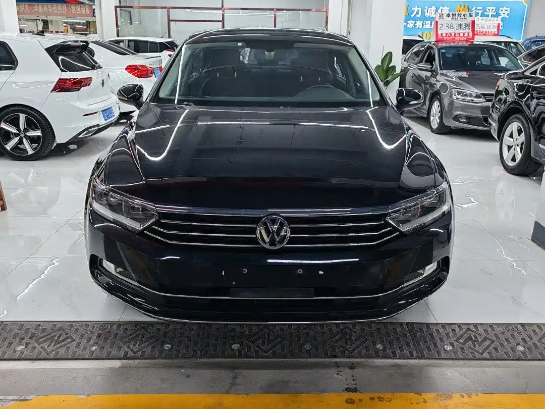 Volkswagen Magotan 2018 Facelift 330TSI DSG Luxury
