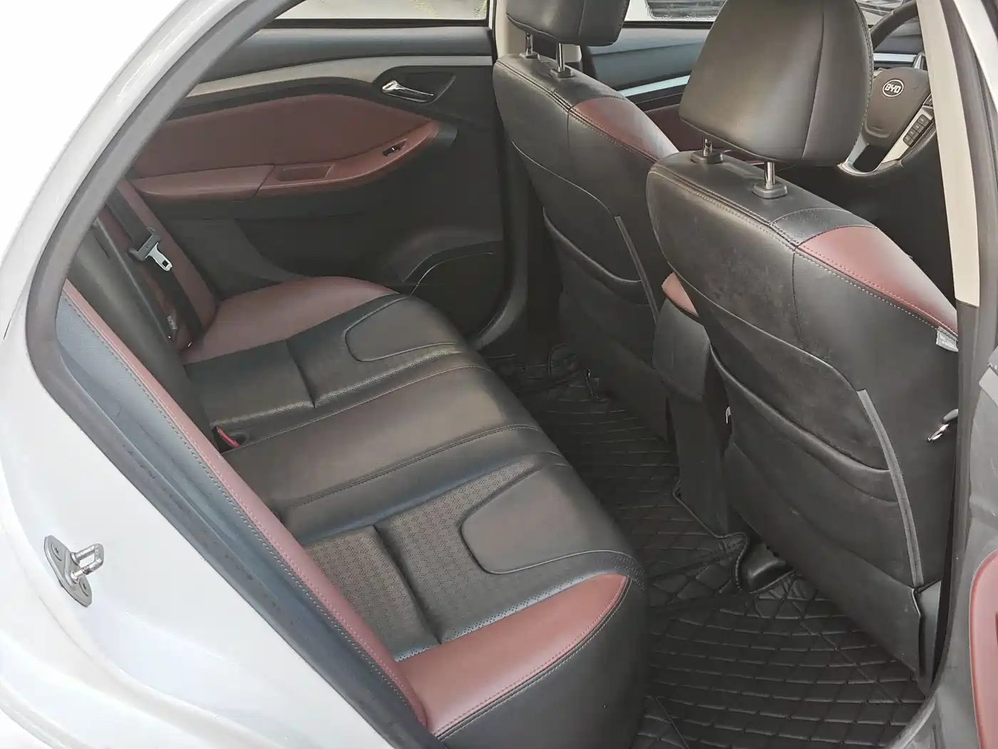 BYD G5 2014 1.5TID Automatic Premium фото 8
