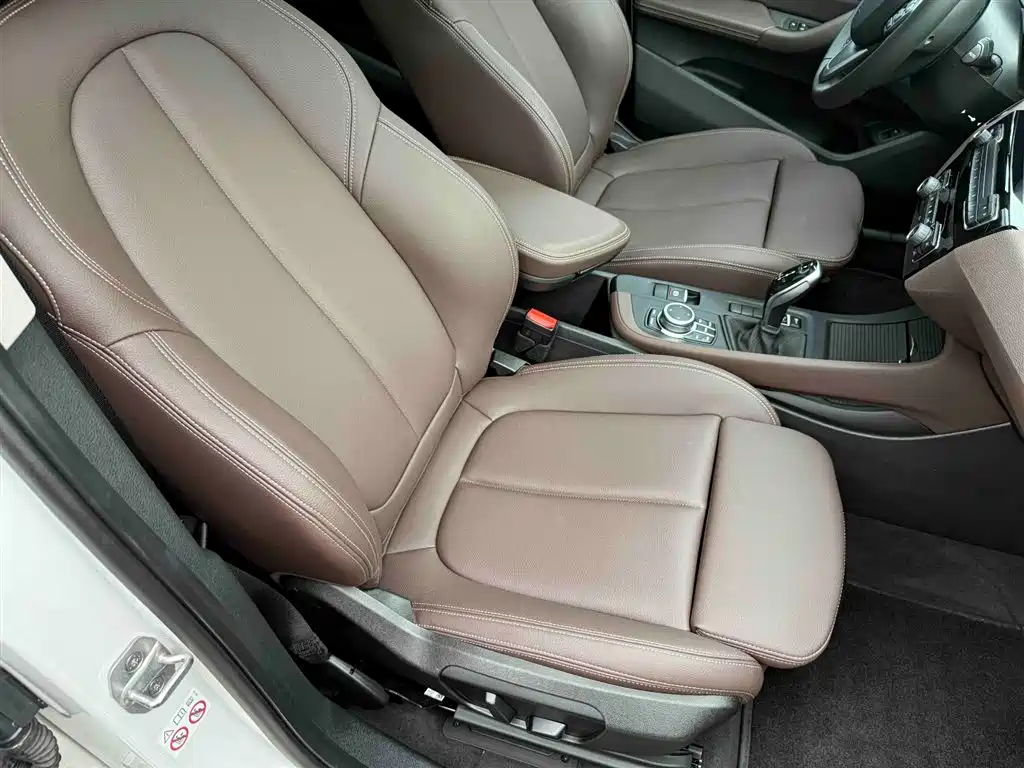 BMW X1 2020 sDrive25Li Leading Model фото 16