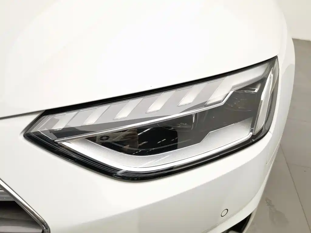 Audi A4L, миниатюра 7