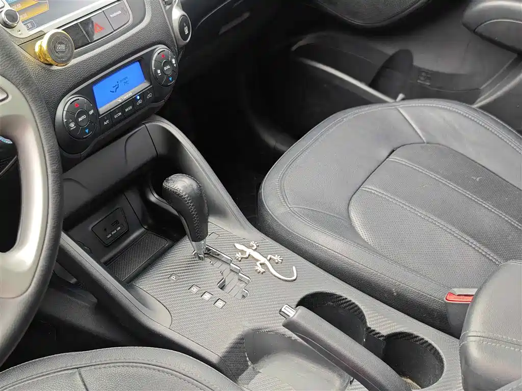 Hyundai Beijing Hyundai ix35 2010 2.4L Automatic 2WD Premium GLS фото 20