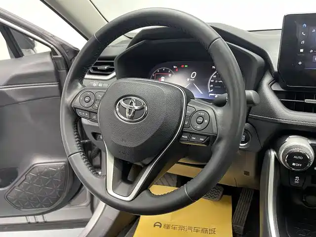 TOYOTA WILANDA