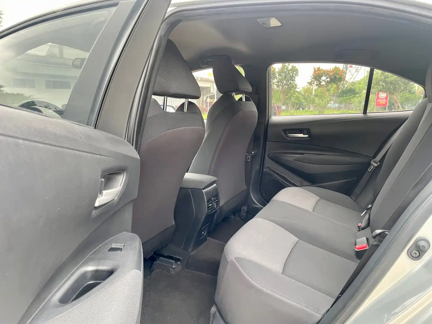 Toyota Levin 2021 185T CVT Progressive Edition фото 6