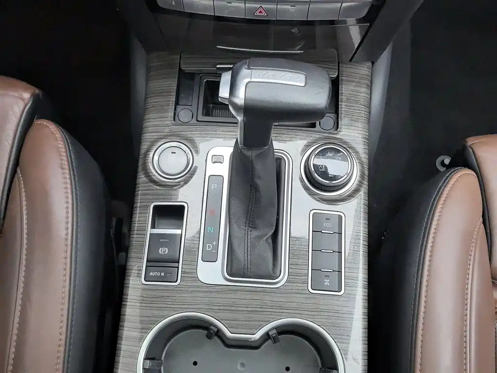 Haval H9 2016 2.0T 4WD Premium 5-seater фото 13
