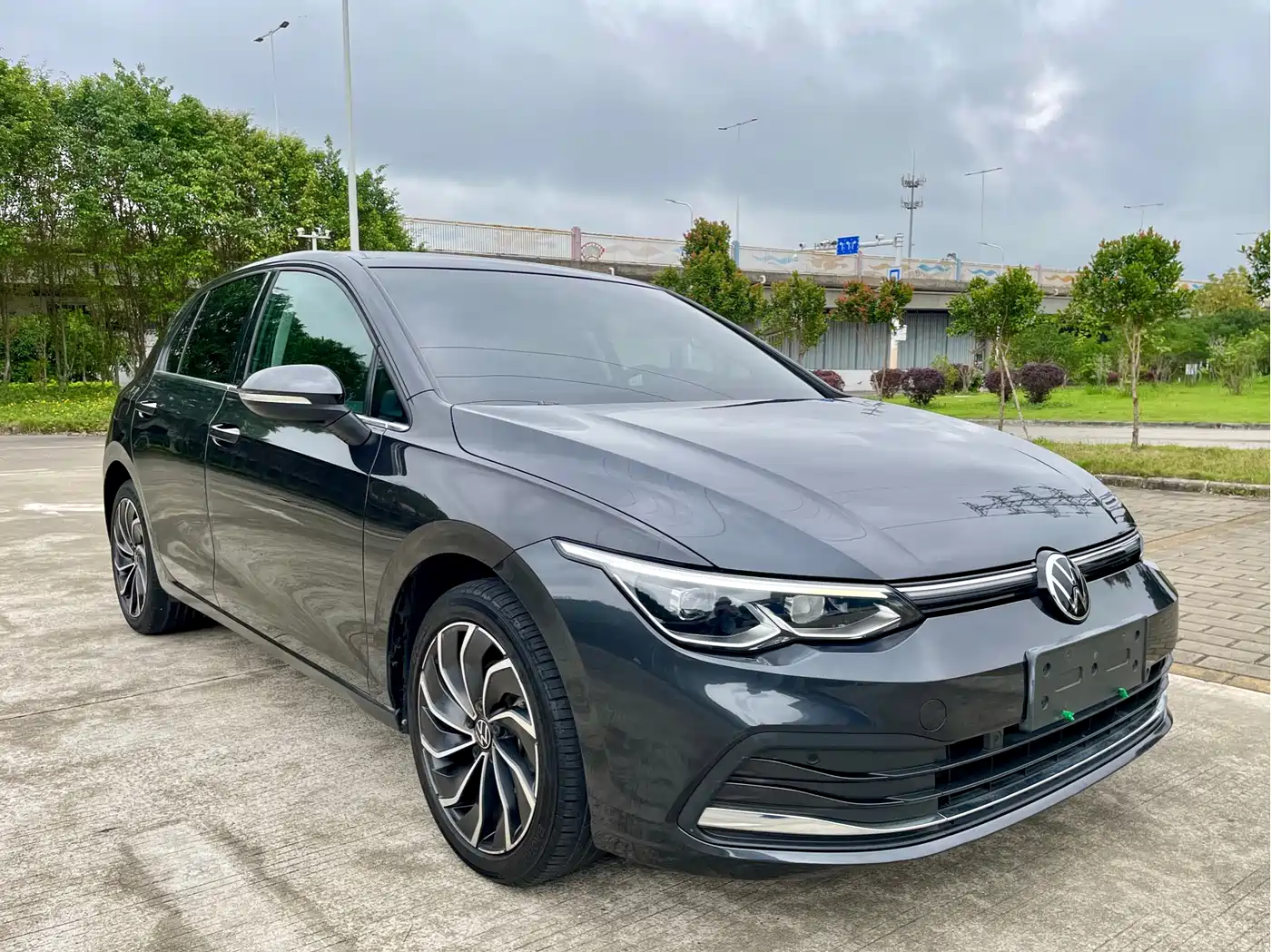 Volkswagen Golf 2021 280TSI DSG Pro Launch Edition фото 3