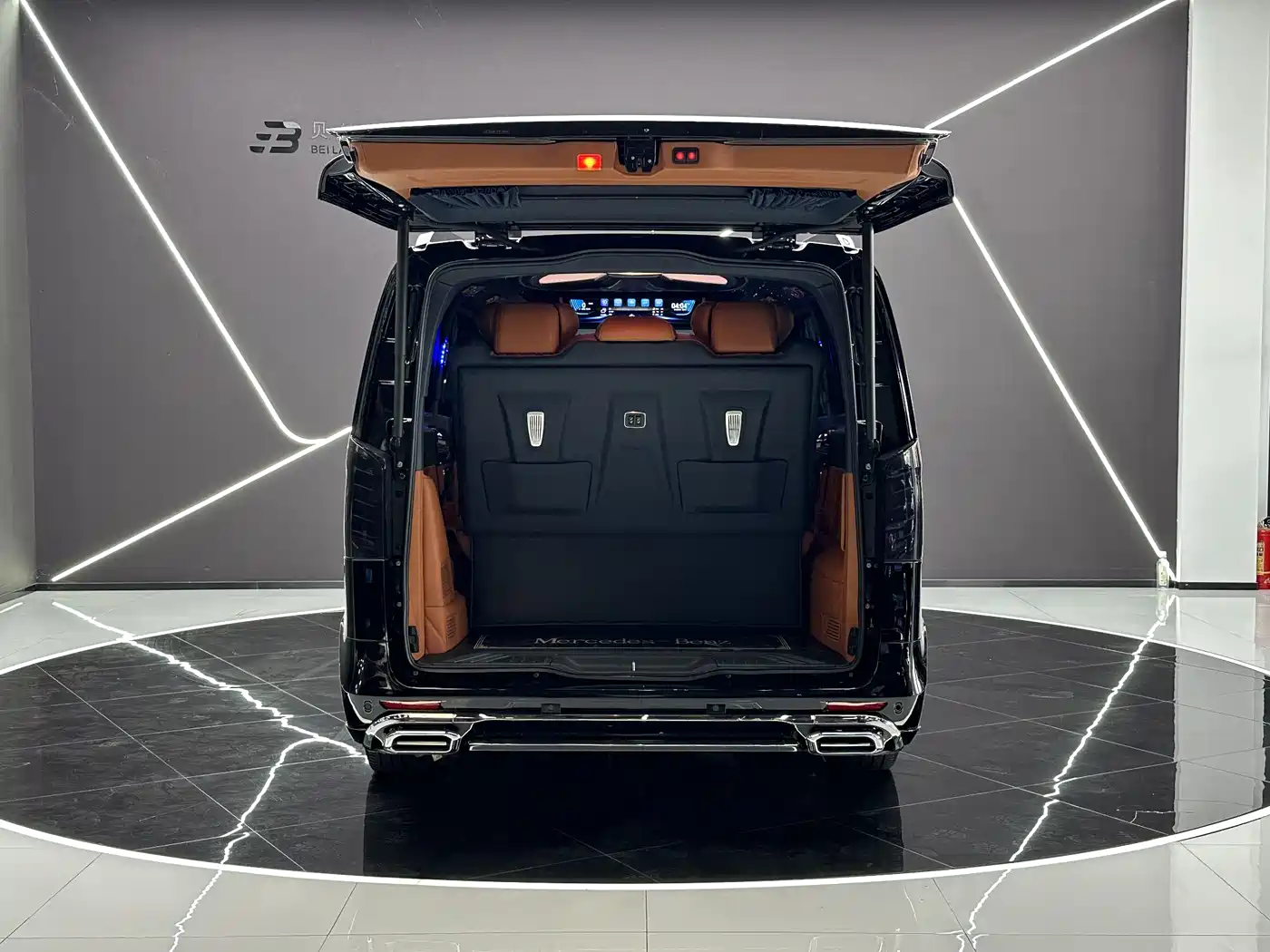 Mercedes-Benz Vito 2023 2.0T Business 7-Seater фото 22