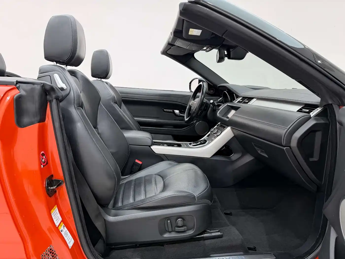 Land Rover Range Rover Evoque (Import) 2017 2.0T Convertible фото 18