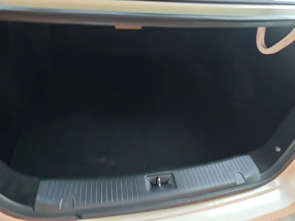Changan Eado 2015 2015 1.6L Automatic Luxury