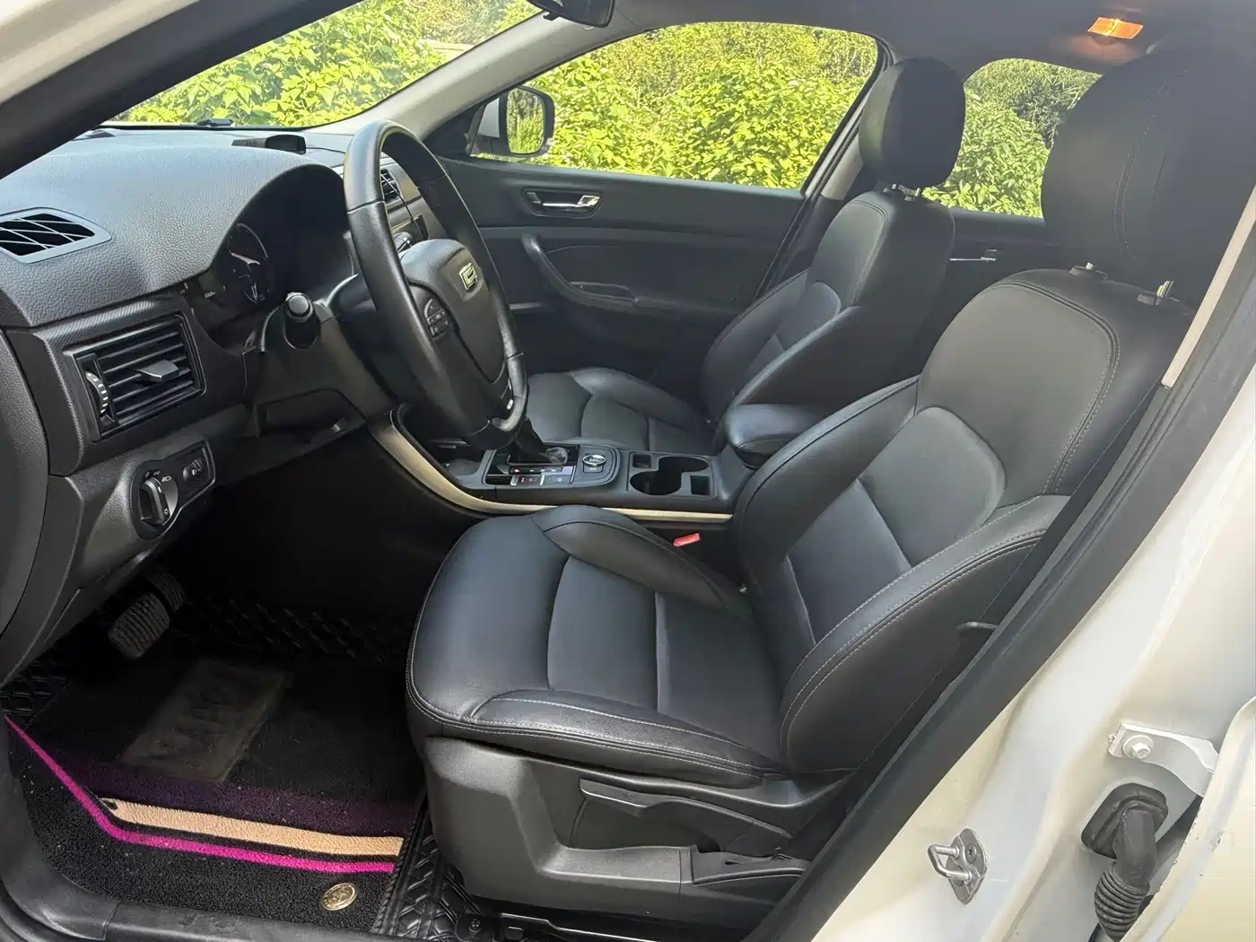 Qoros 5 2019 2018 Facelift 1.6T Automatic Leading