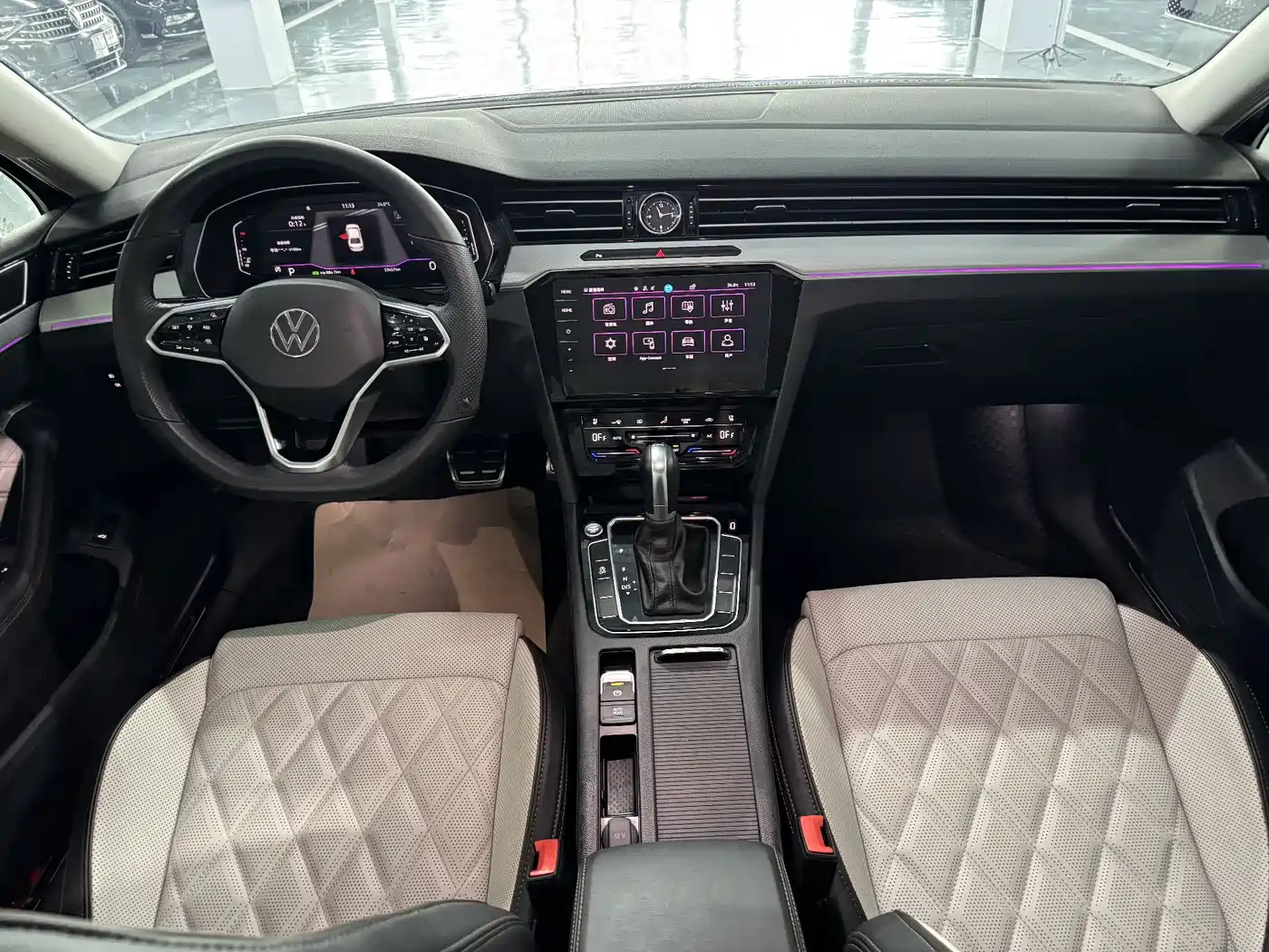 Volkswagen Magotan 2023 Model 2 Million Commemorative Edition 330TSI DSG Luxury фото 6
