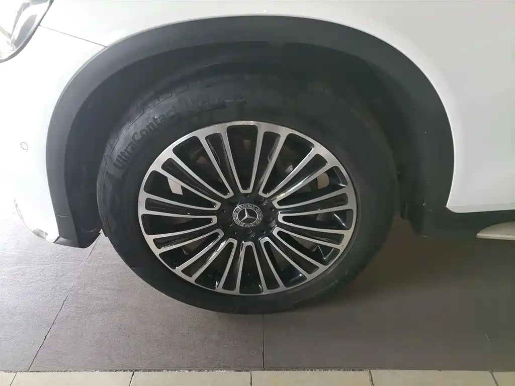 Mercedes-Benz GLC 2018 Facelift GLC 260 4MATIC Dynamic фото 23