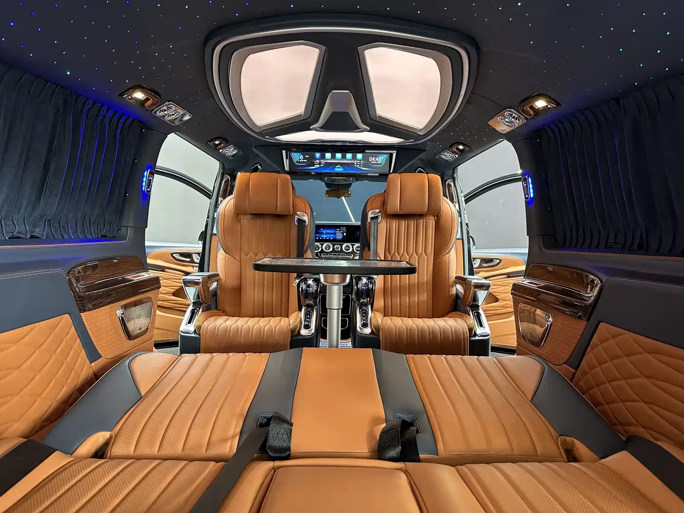 Mercedes-Benz Vito 2023 2.0T Business 7-Seater фото 19