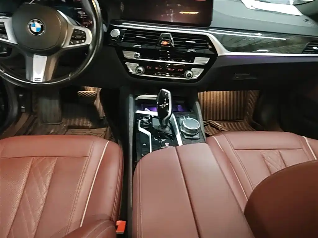 BMW 5 Series 2021 Facelift 525Li M Sport Package фото 14