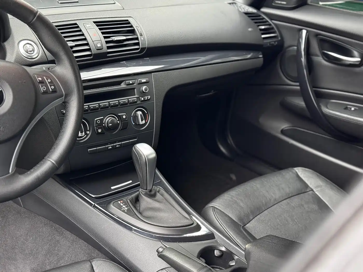 BMW 1 Series (Import) 2011 120i Convertible фото 17