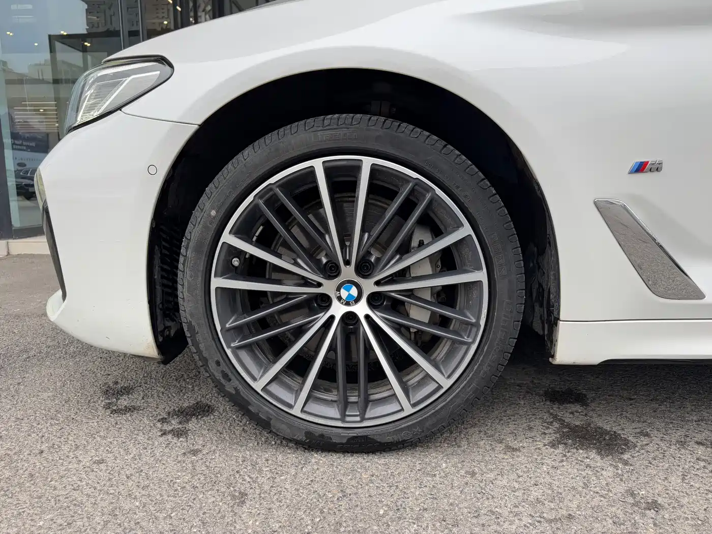 BMW 5 Series 2021 530Li Leading M Sport Package фото 11