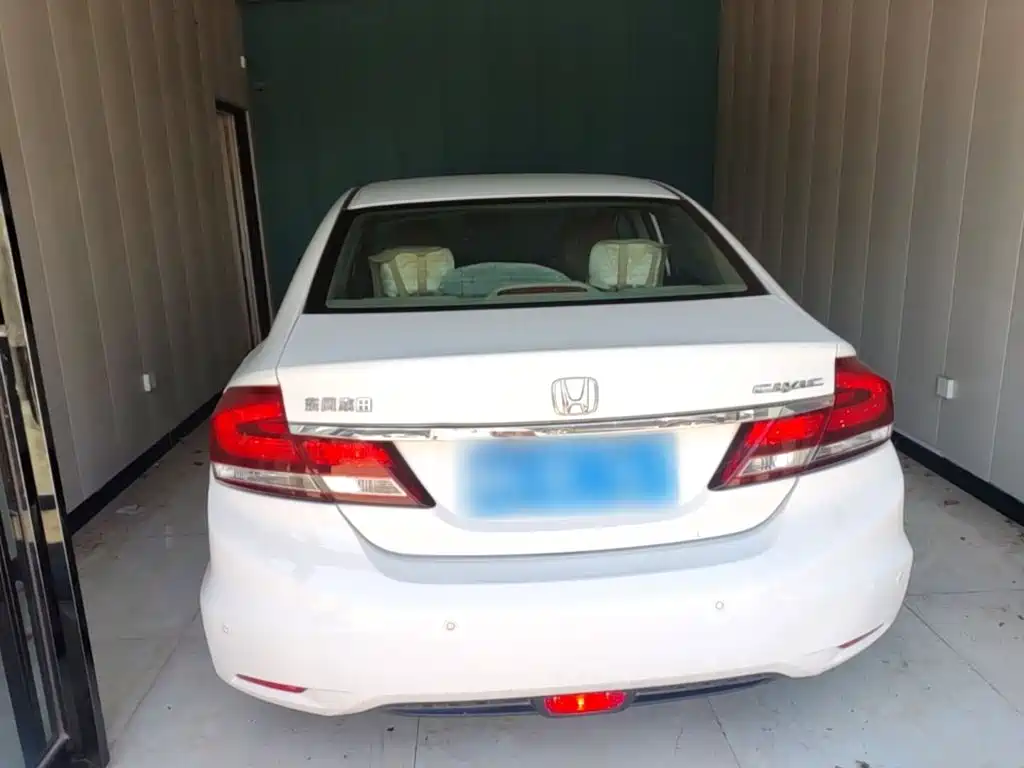 Фото 6 - Honda Civic