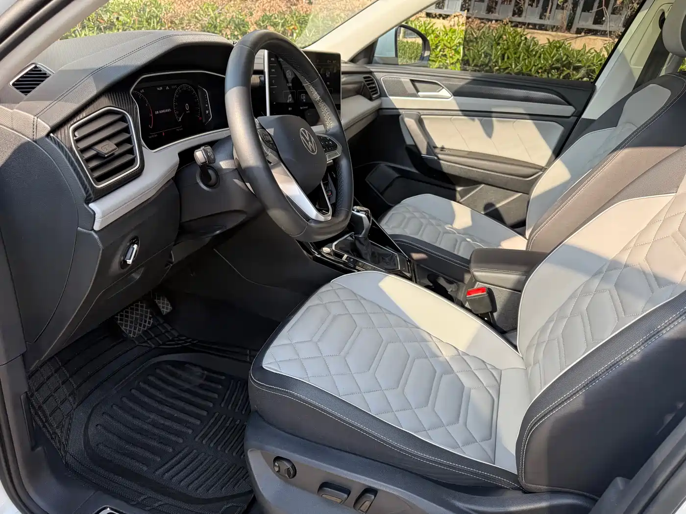 Volkswagen Tayron 2023 300TSI 2WD Luxury Plus Advanced Edition фото 4