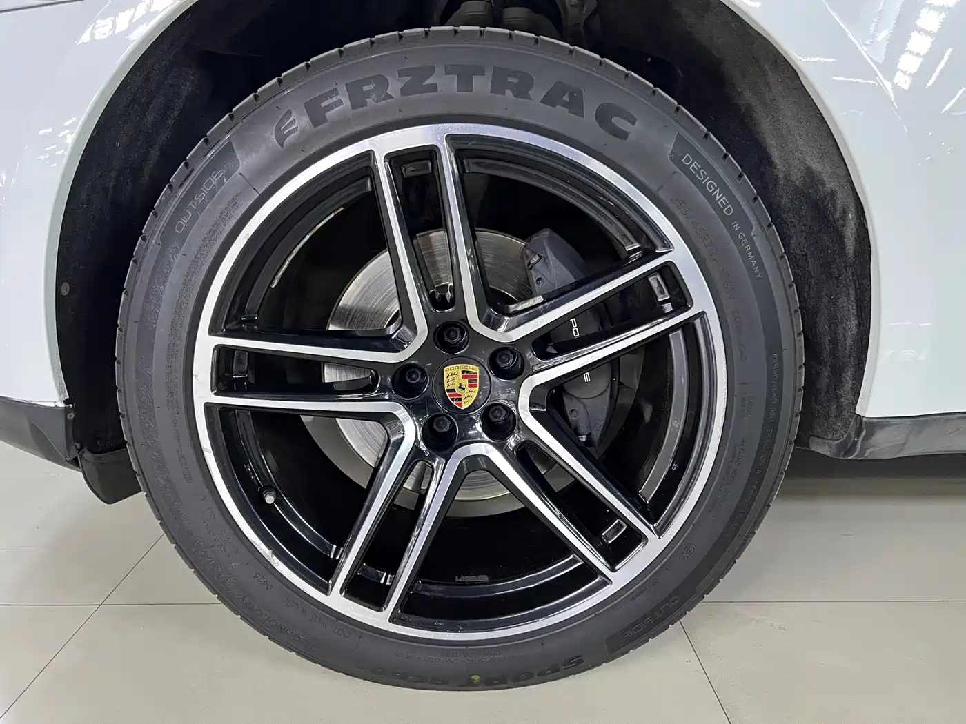 Porsche Macan 2021 Macan 2.0T фото 16