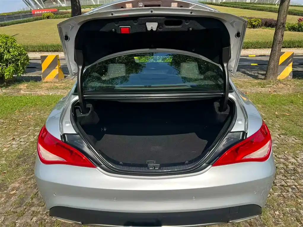 Mercedes-Benz CLA (Import) 2016 CLA 200 Sport фото 18