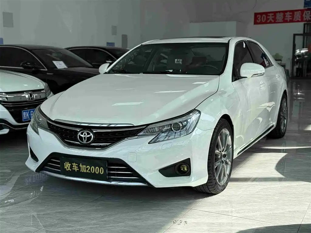 Toyota Reiz 2013 2.5V Premium Edition фото 2