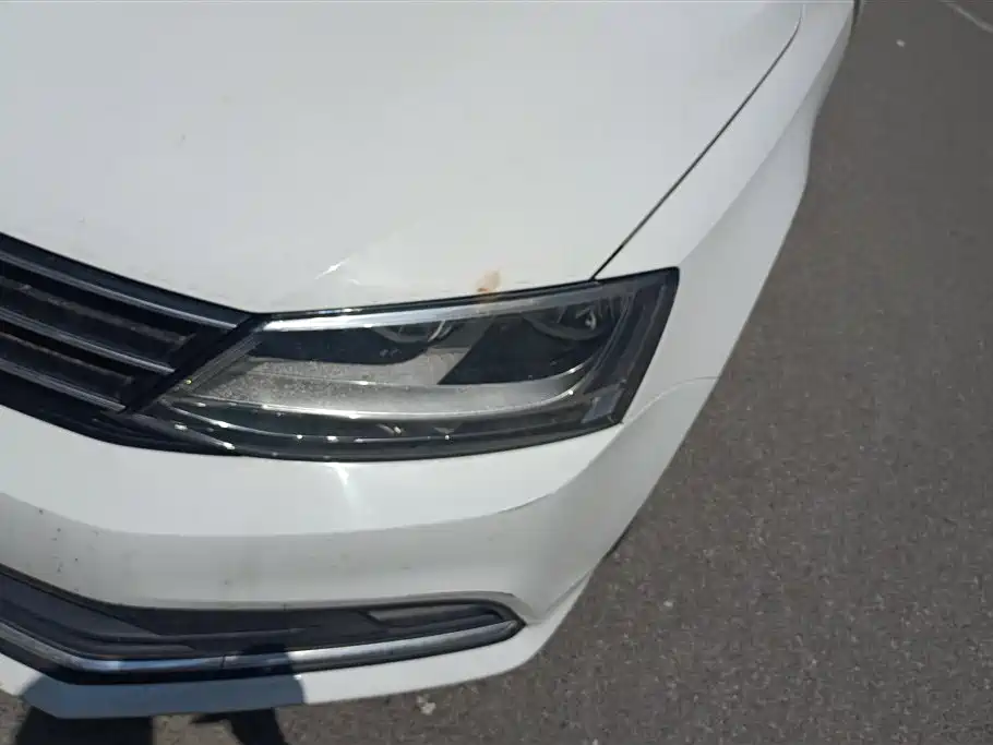 Volkswagen Sagitar 2018 1.6L Automatic Comfort фото 4