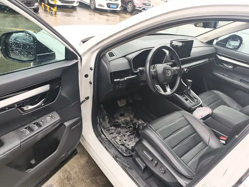 Фото 16 - Honda CR-V