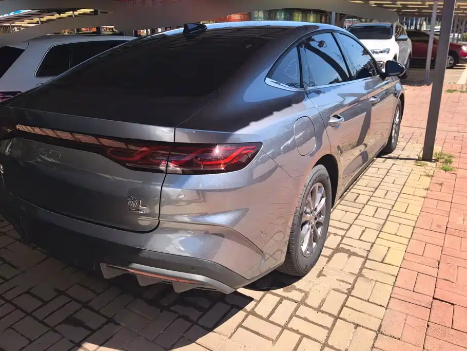 BYD Qin L 2025 2025 DM-i Smart Drive Edition 80KM Leading