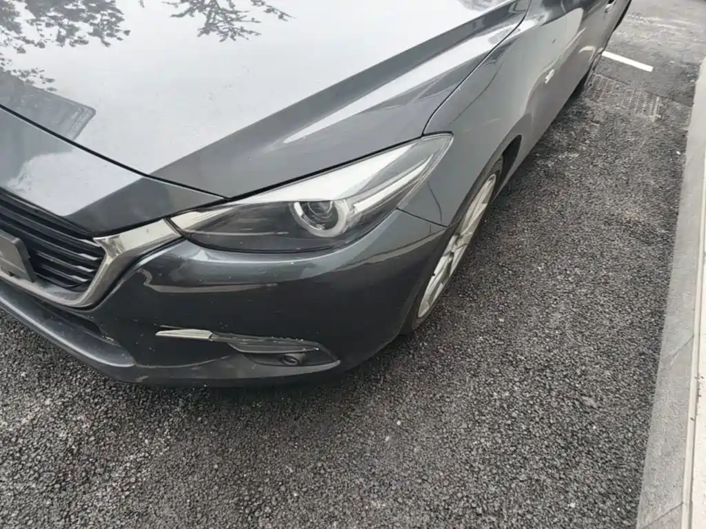 Фото 24 - Mazda Mazda 3