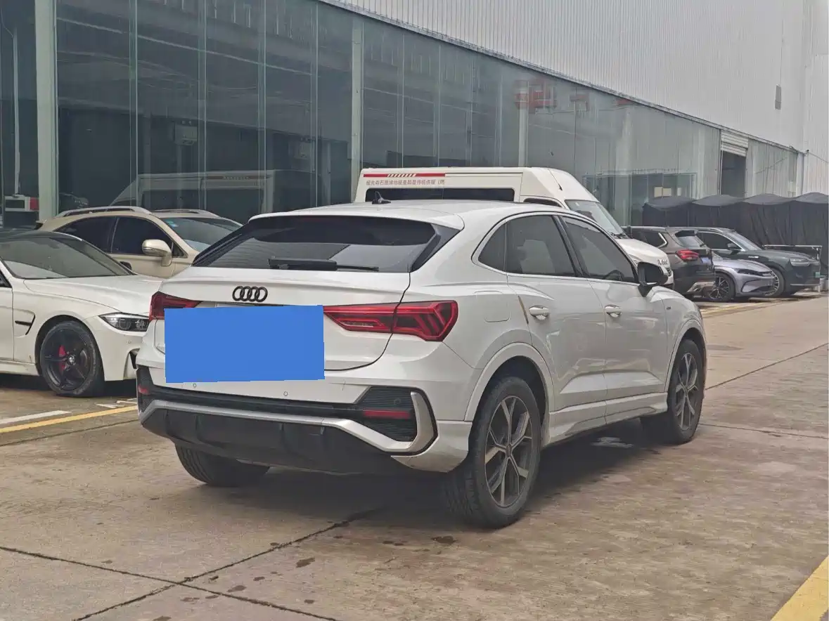 Audi Q3 Sportback 2020 40 TFSI Fashion фото 8