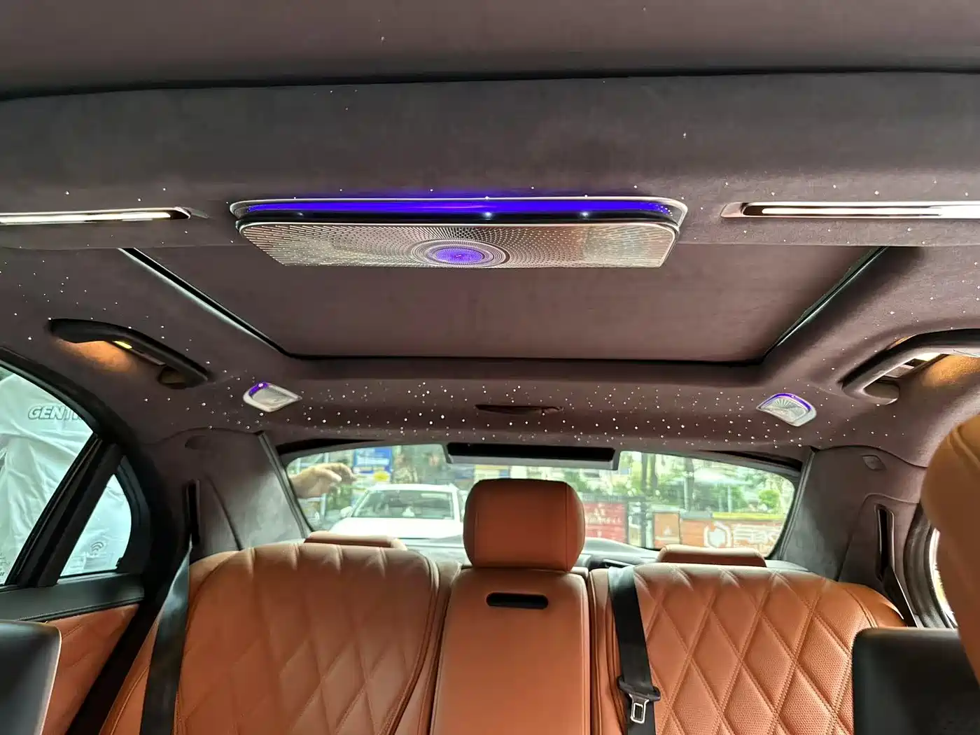 Mercedes-Benz S-Class 2012 S 300 L Luxury Grand Edition фото 8
