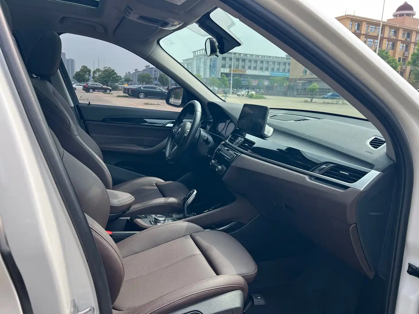 BMW X1 2022 sDrive20Li Premium фото 6