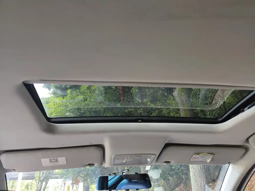 Dongfeng Fengxing Jingyi X6 2018 2017 Joy Series 1.5T Manual Luxury