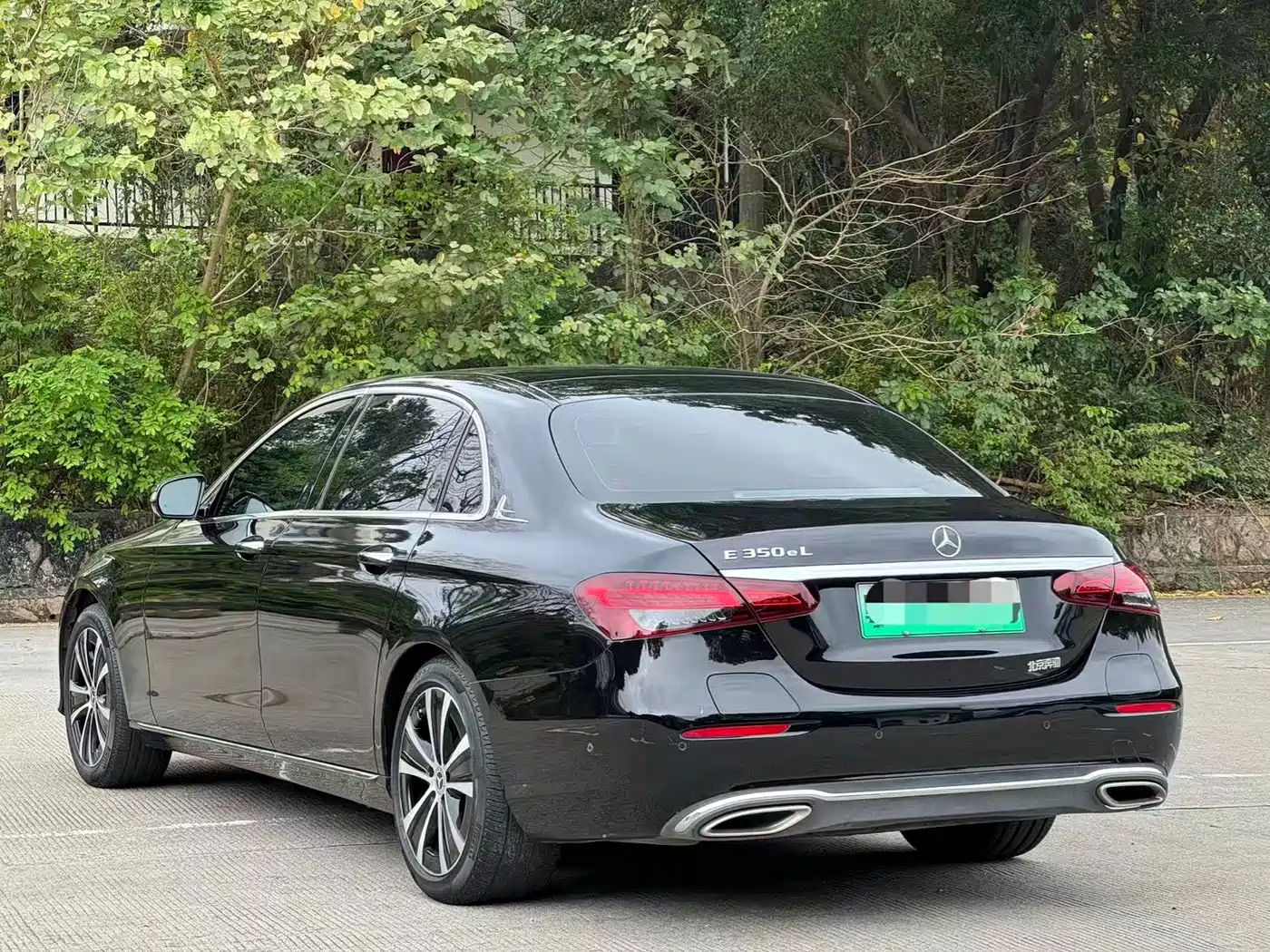 Mercedes-Benz E-Class New Energy 2022 E 350 e L Plug-in Hybrid Sedan фото 16