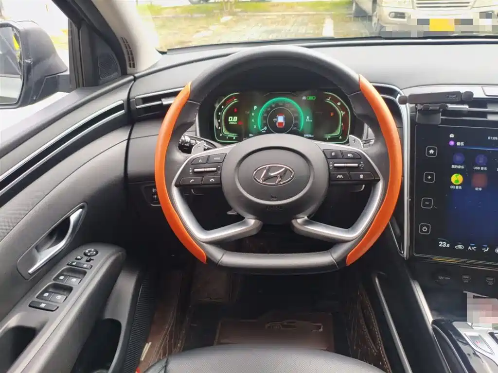 Hyundai Tucson 2023 Tucson L 1.5T Automatic 2WD DLX Luxury Edition фото 3