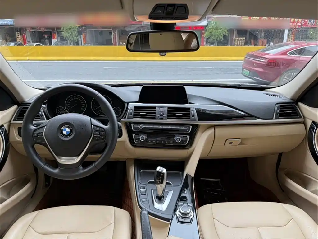 BMW 3 Series 2016 320i Fashion Model фото 11