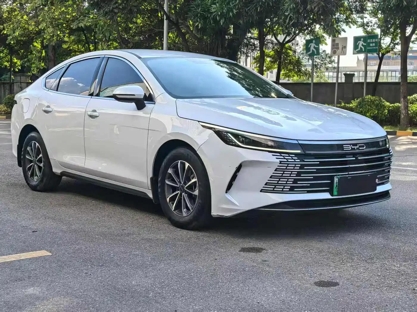 BYD Destroyer 05 2024 2024 Glory Edition DM-i 55KM Luxury