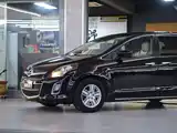 Фото 3 - Mazda 8