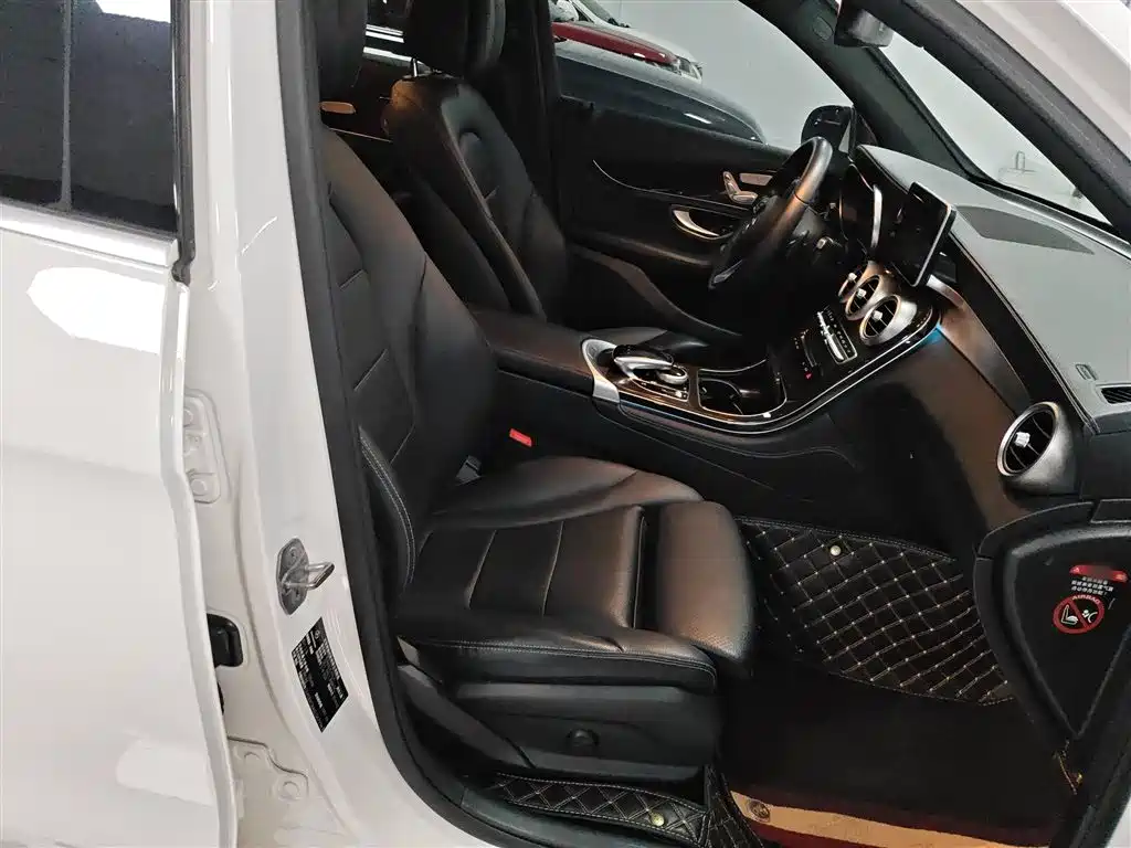 Mercedes-Benz GLC 2019 GLC 260 L 4MATIC Dynamic фото 20