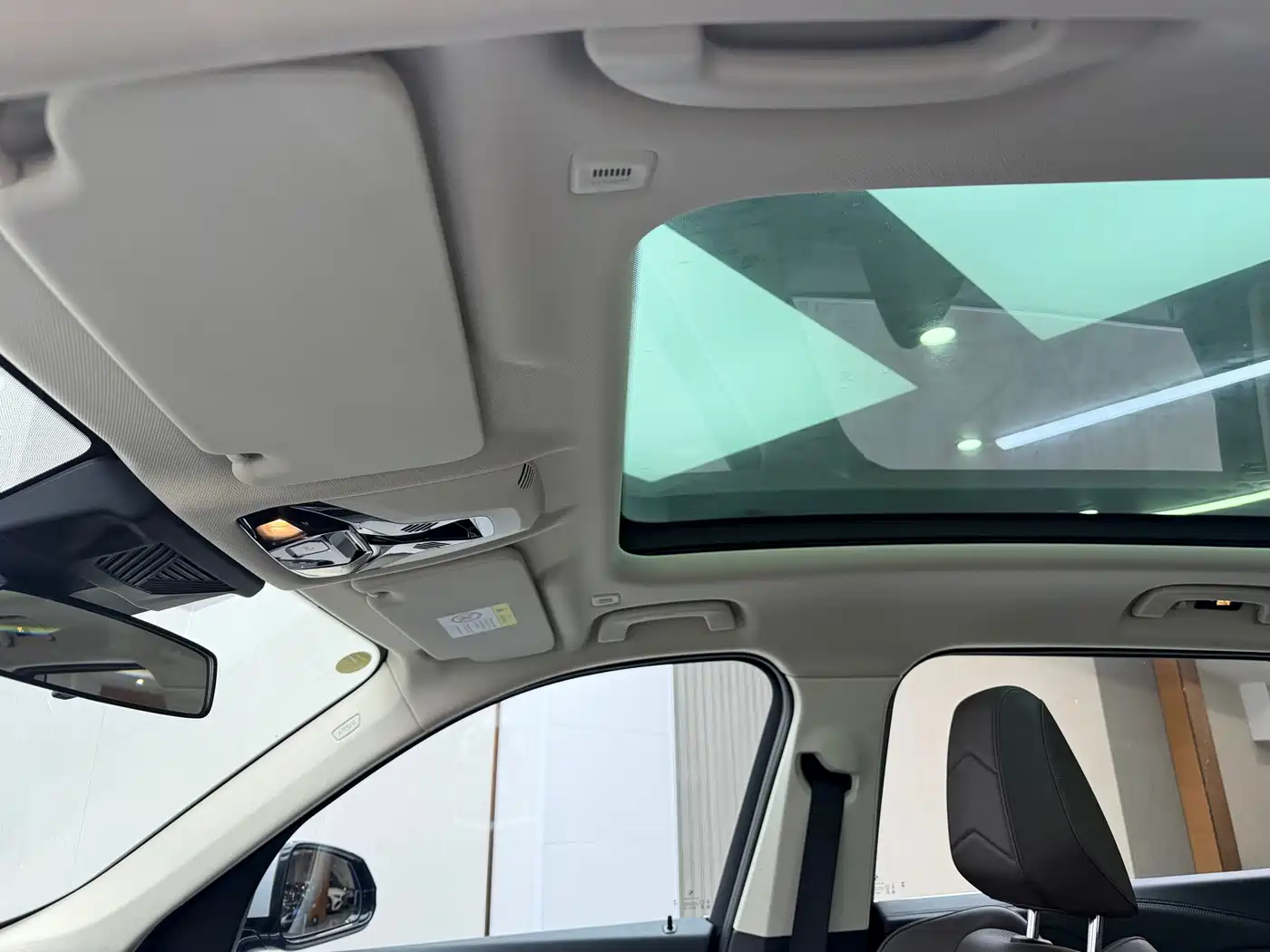 BMW X1 2024 2023 sDrive20Li X Design Package