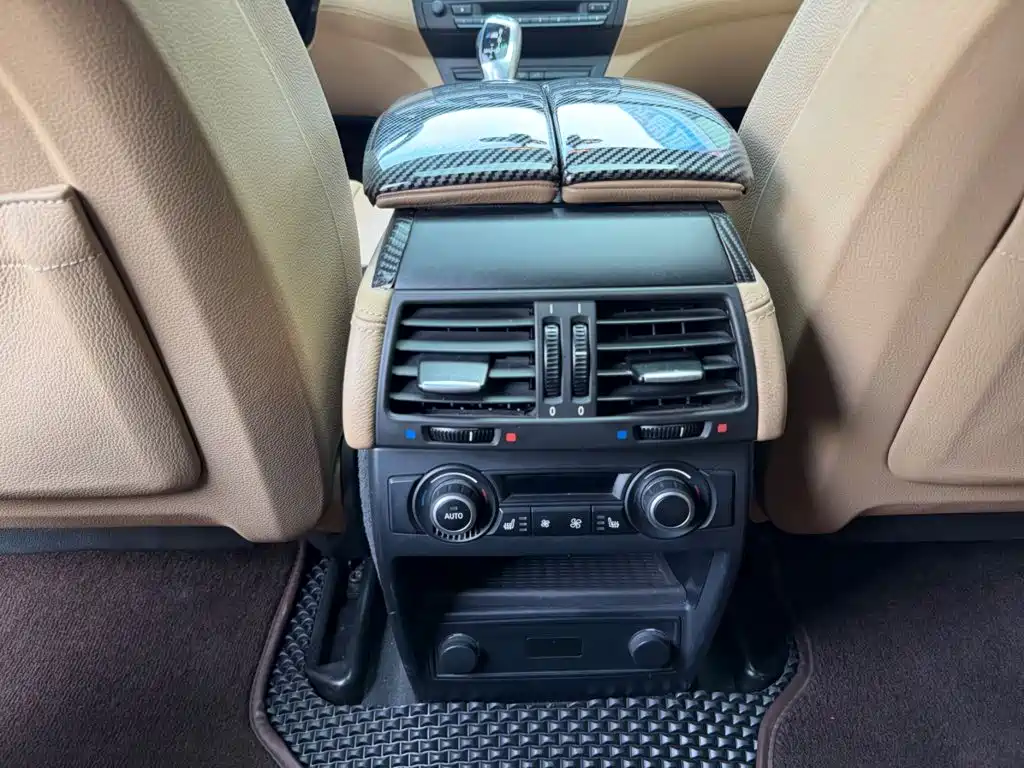 Фото 9 - BMW X6 M