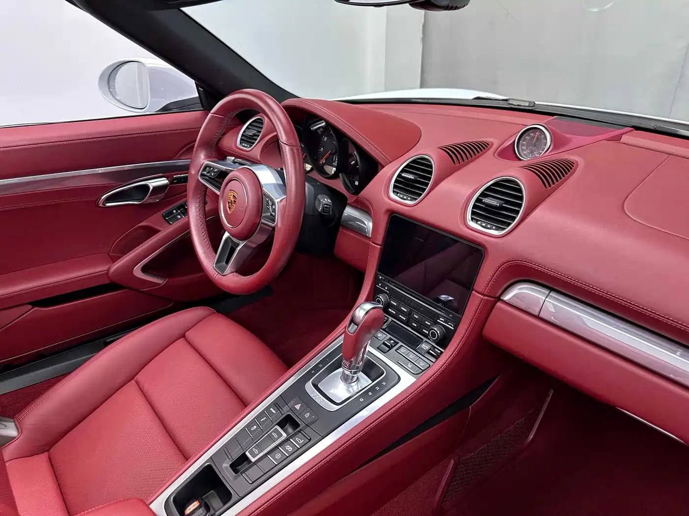 Porsche 718 2022 Boxster 2.0T фото 2