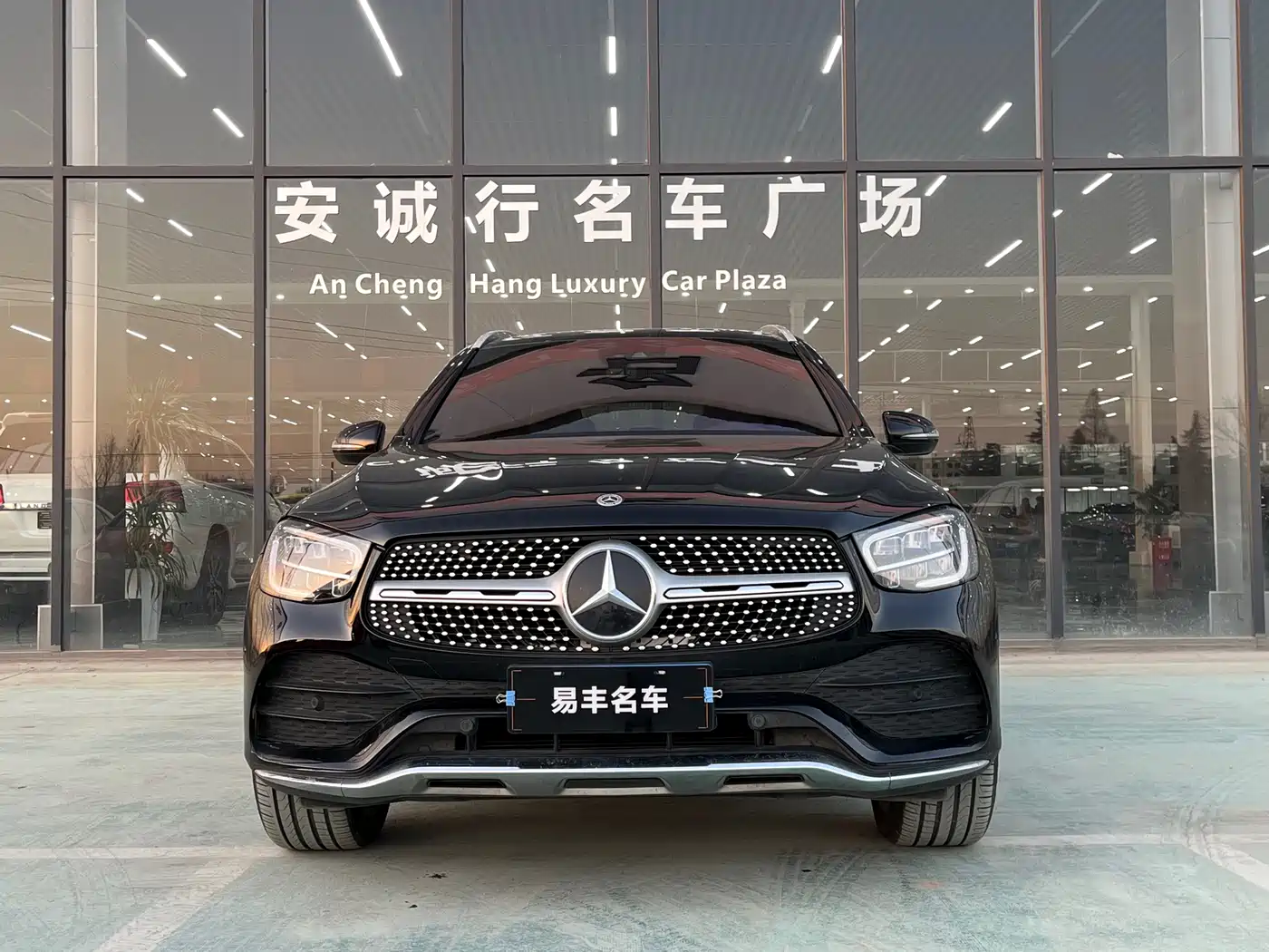 Mercedes-Benz GLC 2022 GLC 300 L 4MATIC Dynamic Collector's Edition фото 2