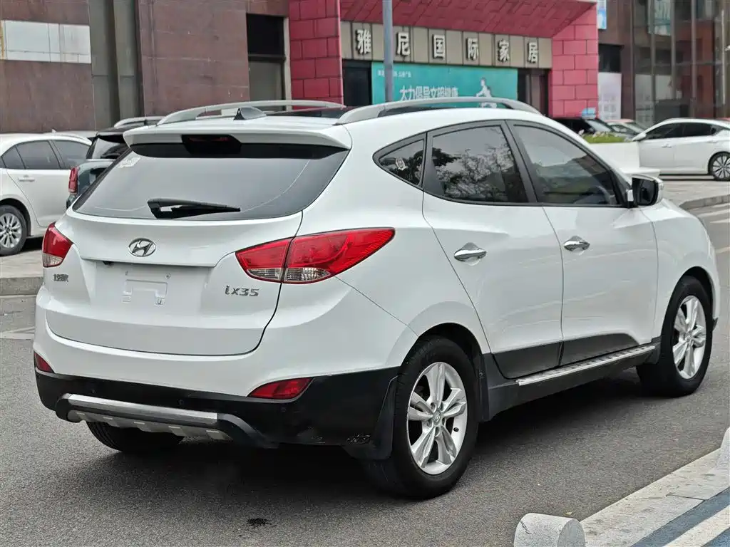 Hyundai Beijing Hyundai ix35 2010 2.4L Automatic 2WD Premium GLS фото 13