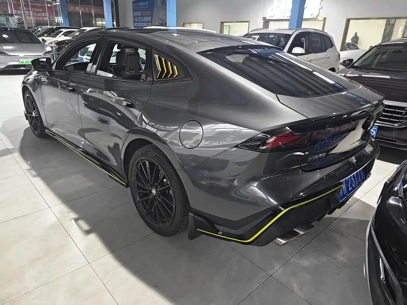CHANGAN UNI-V