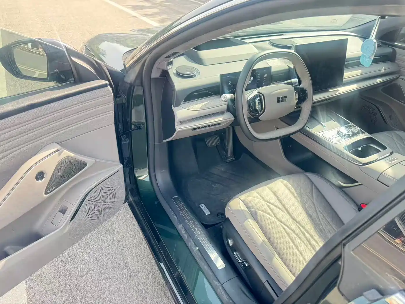 Geely Galaxy Galaxy Xingyao 8 2025 130km EM-P Starship Edition фото 4