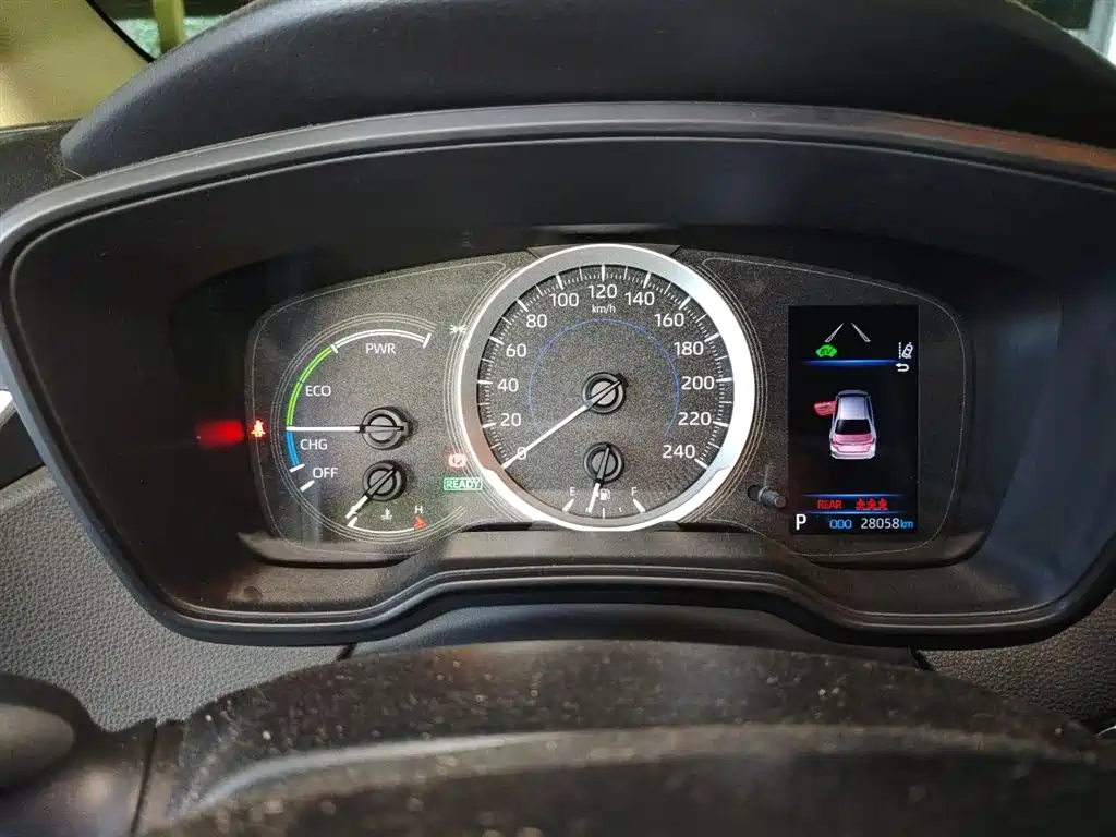 Toyota Corolla 2021 Hybrid 1.8L E-CVT Elite Edition фото 8