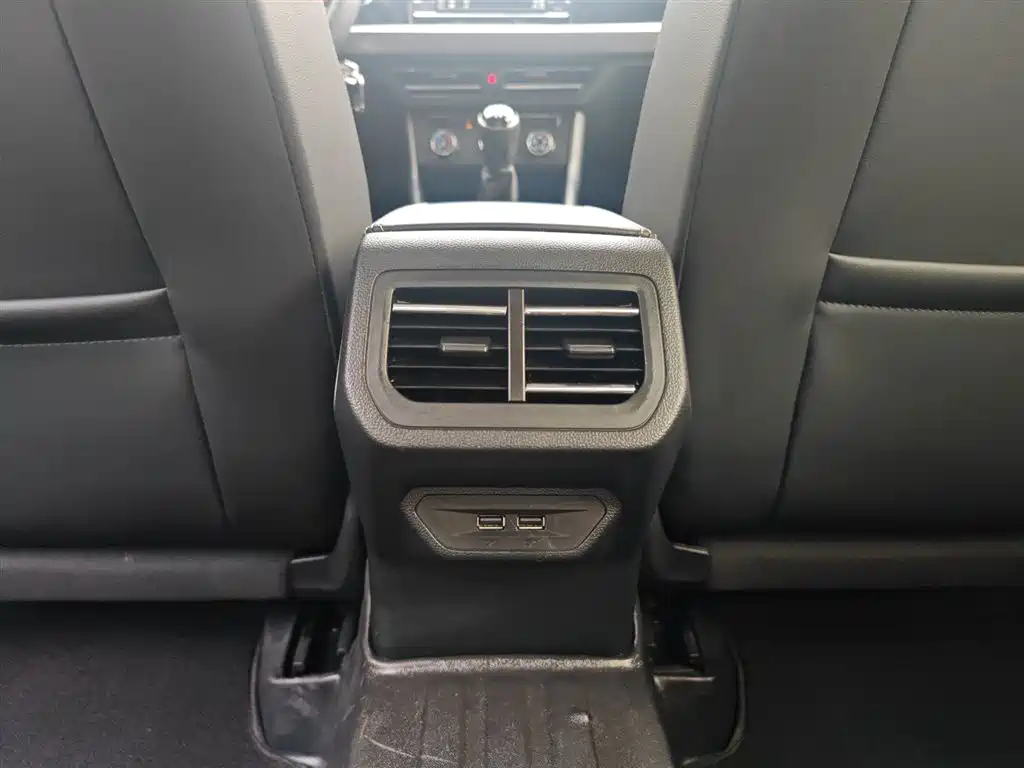 Volkswagen Lavida 2019 1.5L Manual Comfort Edition China VI фото 14