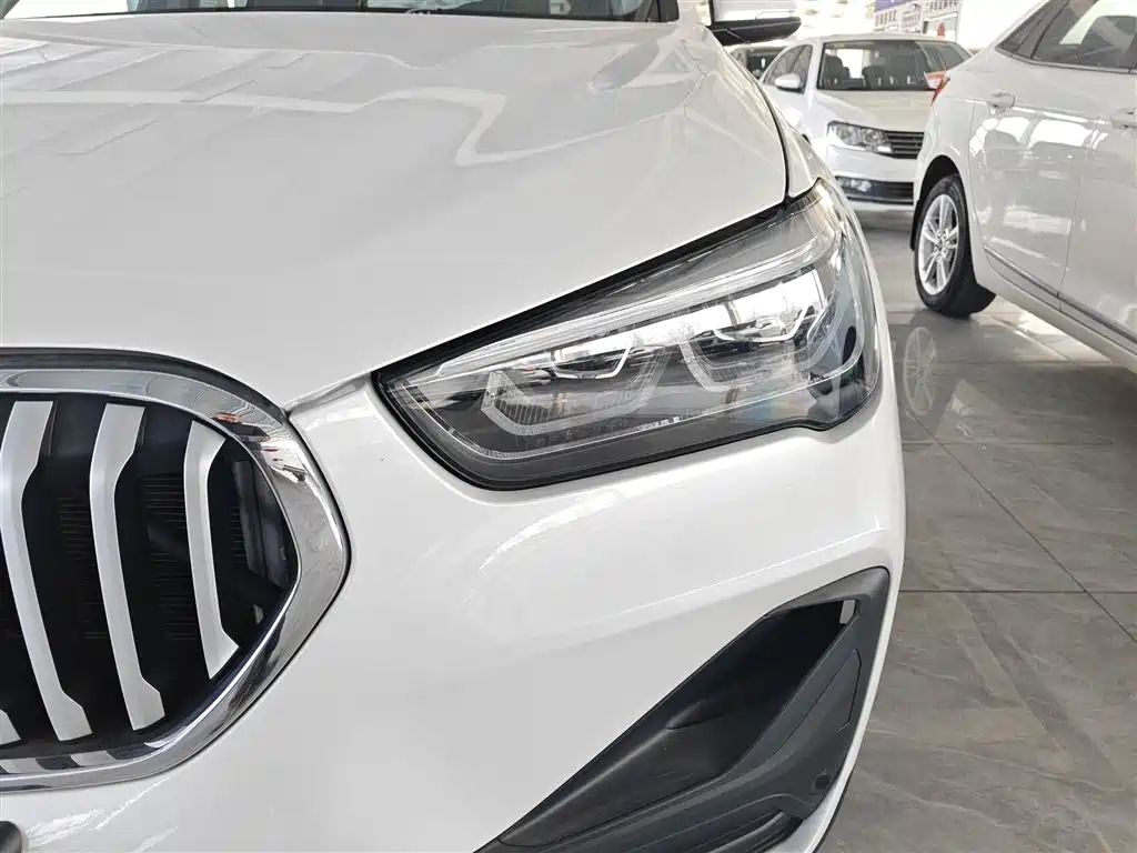 BMW X1 2022 sDrive25Li Leading фото 15