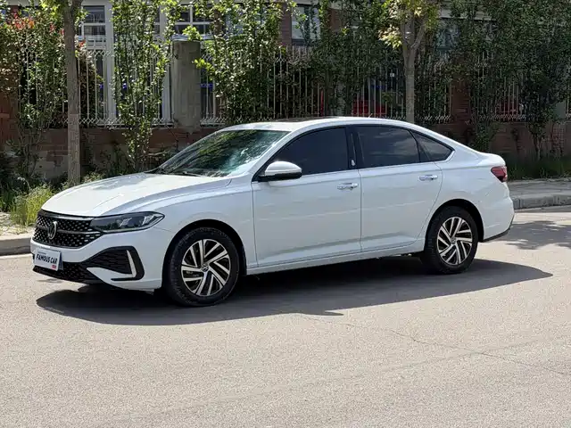 VOLKSWAGEN LAVIDA 2023
