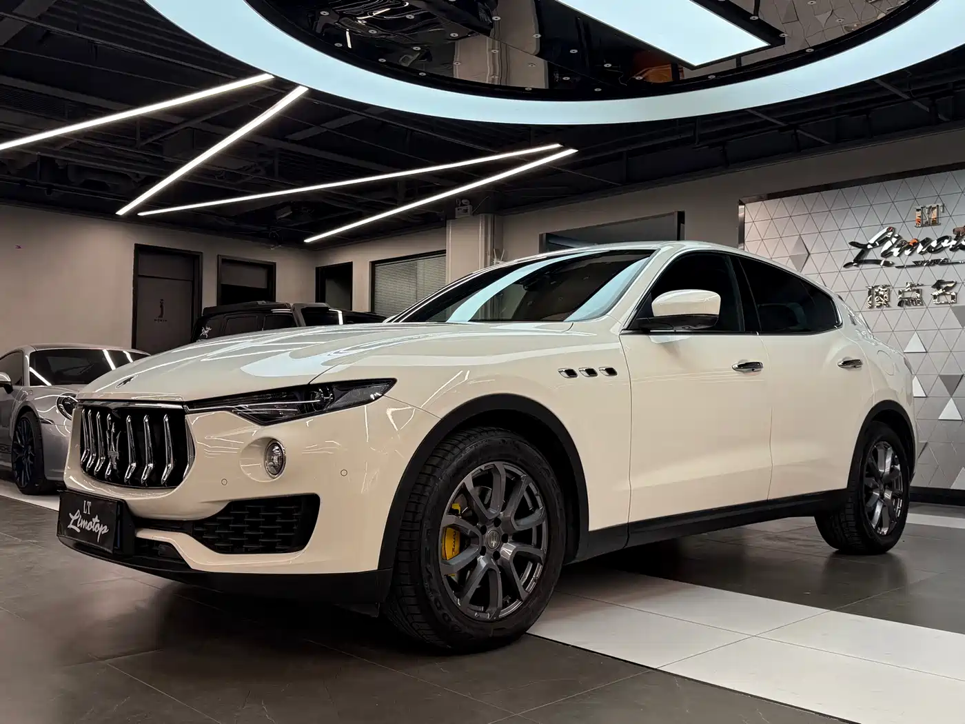 Maserati Levante 2021 — пригон из Китая
